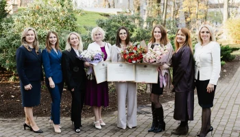 Три фармацевта "Mēness aptieka" удостоены благодарности