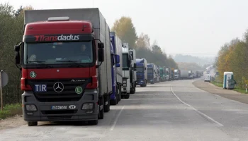 Литва и Беларусь: Закрытие границы и судьба тысяч грузовиков