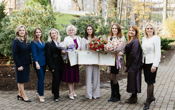 Три фармацевта "Mēness aptieka" удостоены благодарности Три фармацевта "Mēness aptieka" удостоены благодарности