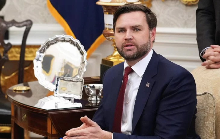 ⚡️ - Мир в Украине будет достигнут не позднее, чем через полгода , — вице-президент США Вэнс. ✉️ Дяд