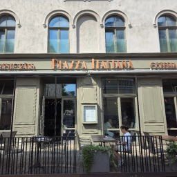 PIAZZA ITALIANA, Riga, MIESNIEKU IELA 17