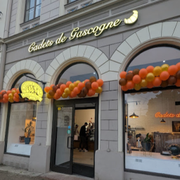 Cadets de Gascogne, Riga, ASPAZIJAS BULVARIS 30