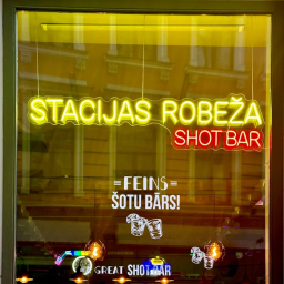 Stacijas robeza shot bar,Riga, AUDEJU IELA 1